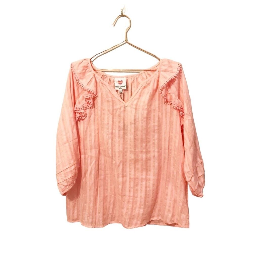 Hester and Orchard slight v neck with Pom detail and silver threading NWT